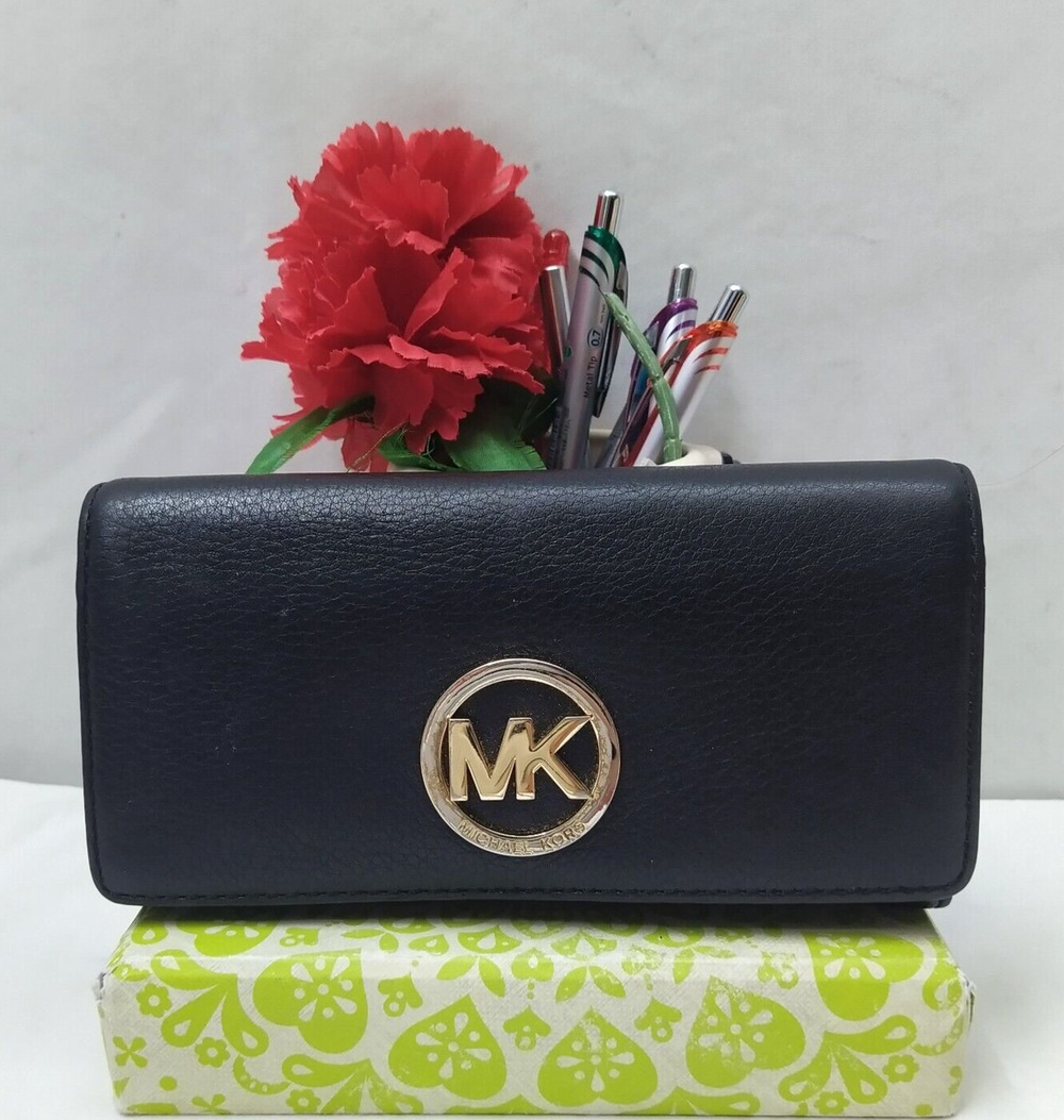 Michael Kors Black Leather Round Logo Credit Card Bifold Wallet